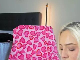 mazekyn's Live Sex Cam Show
