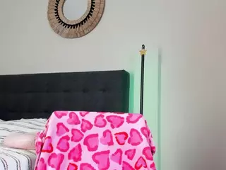 mazekyn's Live Sex Cam Show