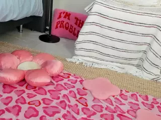 mazekyn's Live Sex Cam Show