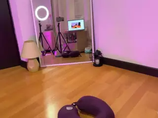 Valquiria's Live Sex Cam Show
