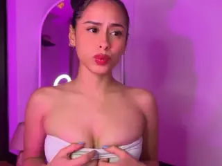 Valquiria's Live Sex Cam Show