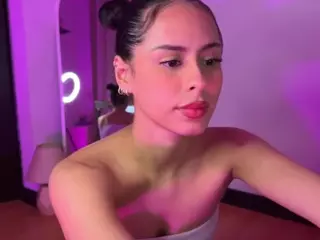 Valquiria's Live Sex Cam Show