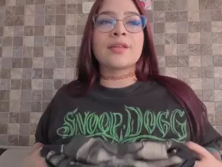 Sophiacyrus1's Live Sex Cam Show