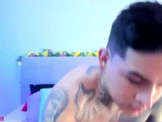 Alana-and-Jack's Live Sex Cam Show