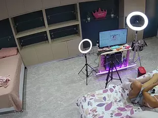 voyeurcam-casa-salsa-versus-room's Live Sex Cam Show