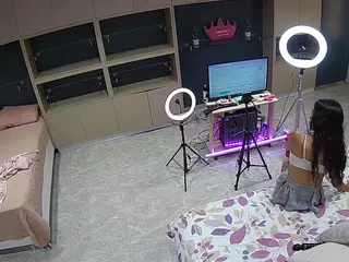 voyeurcam-casa-salsa-versus-room's Live Sex Cam Show