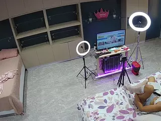 voyeurcam-casa-salsa-versus-room's Live Sex Cam Show