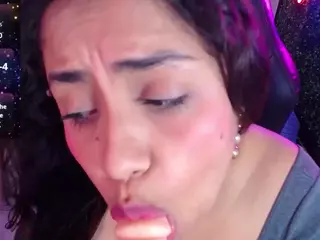 cristal-horny19's Live Sex Cam Show