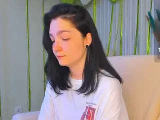 Luna-Moon13's Live Sex Cam Show