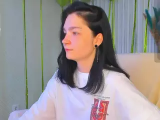 Luna-Moon13's Live Sex Cam Show