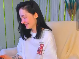Luna-Moon13's Live Sex Cam Show