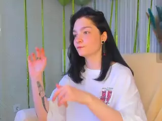 Luna-Moon13's Live Sex Cam Show