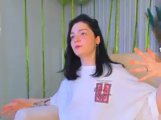 Luna-Moon13's Live Sex Cam Show