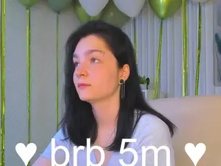 Luna-Moon13's Live Sex Cam Show