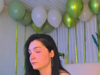 Luna-Moon13's Live Sex Cam Show