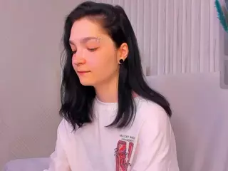Luna-Moon13's Live Sex Cam Show
