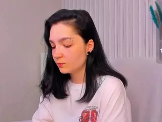 Luna-Moon13's Live Sex Cam Show