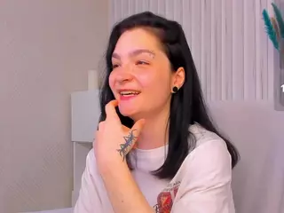 Luna-Moon13's Live Sex Cam Show