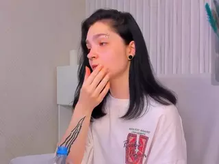 Luna-Moon13's Live Sex Cam Show