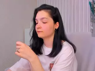 Luna-Moon13's Live Sex Cam Show
