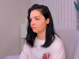 Luna-Moon13's Live Sex Cam Show