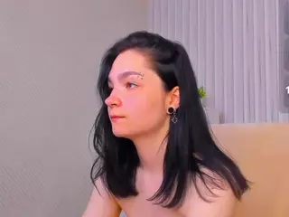 Luna-Moon13's Live Sex Cam Show