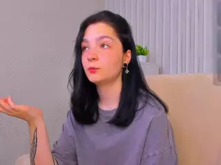 Luna-Moon13's Live Sex Cam Show