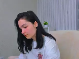 Luna-Moon13's Live Sex Cam Show