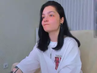 Luna-Moon13's Live Sex Cam Show