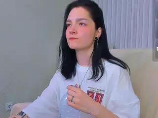 Luna-Moon13's Live Sex Cam Show