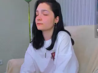 Luna-Moon13's Live Sex Cam Show