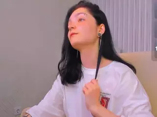 Luna-Moon13's Live Sex Cam Show