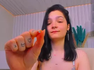 Luna-Moon13's Live Sex Cam Show