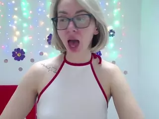 VasilisaSii's Live Sex Cam Show