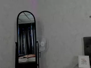 Stacy-Li's Live Sex Cam Show