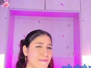 CandyyMaria's Live Sex Cam Show
