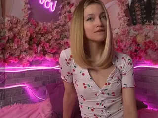 quiver_bitch's Live Sex Cam Show