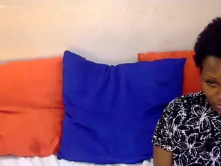 Bella's Live Sex Cam Show