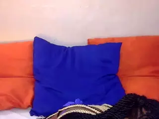 Bella's Live Sex Cam Show