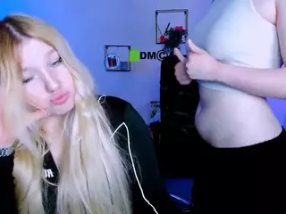 juli-kisss's Live Sex Cam Show