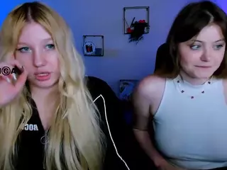 juli-kisss's Live Sex Cam Show