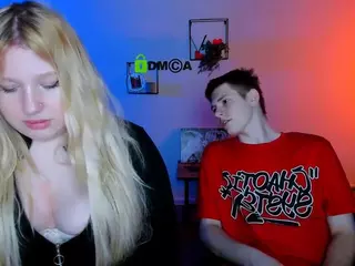 juli-kisss's Live Sex Cam Show
