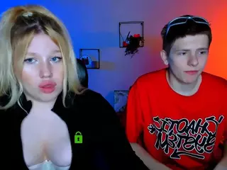juli-kisss's Live Sex Cam Show