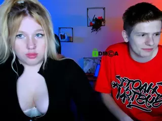 juli-kisss's Live Sex Cam Show