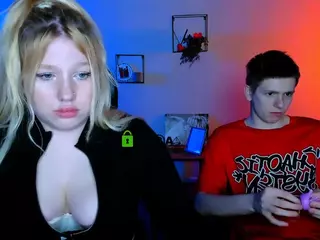 juli-kisss's Live Sex Cam Show