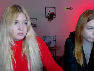 juli-kisss's Live Sex Cam Show