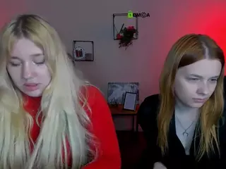 juli-kisss's Live Sex Cam Show