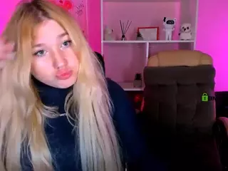 juli-kisss's Live Sex Cam Show
