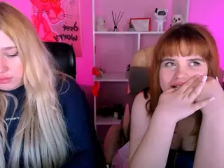 juli-kisss's Live Sex Cam Show