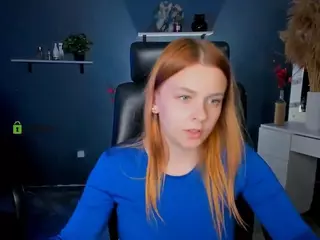 juli-kisss's Live Sex Cam Show